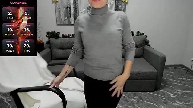 Snapshot of Betty_Jone chatting on December 23, 6:55 am Betty Jone online show from December 23, 6:55 am