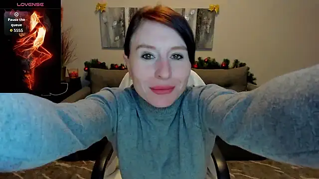 Snapshot of Betty_Jone chatting on January 12, 6:40 am Betty Jone online show from January 12, 6:40 am