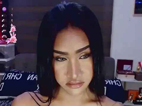 SeductiveVictoria online show from May 15, 4:30 am