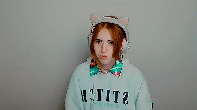 Snapshot of GuessMe___ chatting on October 4, 9:57 pm GuessMe    online show from October 4, 9:57 pm