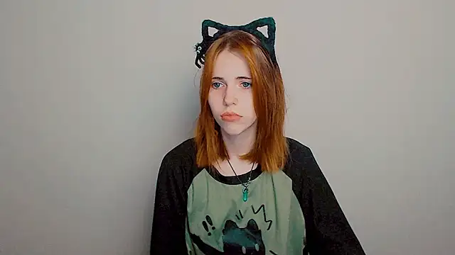 Snapshot of GuessMe___ chatting on October 31, 10:55 pm GuessMe    online show from October 31, 10:55 pm