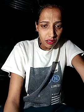 Pinki thakur 1 online show from May 15, 6:26 pm