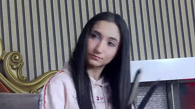 CarolinaBlair online show from May 20, 3:56 am