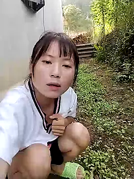 Snapshot of linda_bae00 chatting on September 20, 12:44 am linda bae00 online show from September 20, 12:44 am