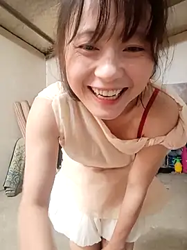 linda bae00 online show from May 4, 1:12 am