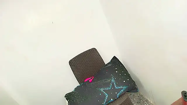 Snapshot of Cassandra_Luxx chatting on December 21, 6:26 pm Cassandra Luxx online show from December 21, 6:26 pm