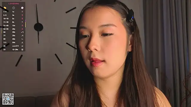 Snapshot of AlberthaEscue chatting on October 4, 4:21 am AlberthaEscue online show from October 4, 4:21 am