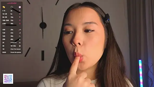 Snapshot of AlberthaEscue chatting on October 9, 4:32 am AlberthaEscue online show from October 9, 4:32 am