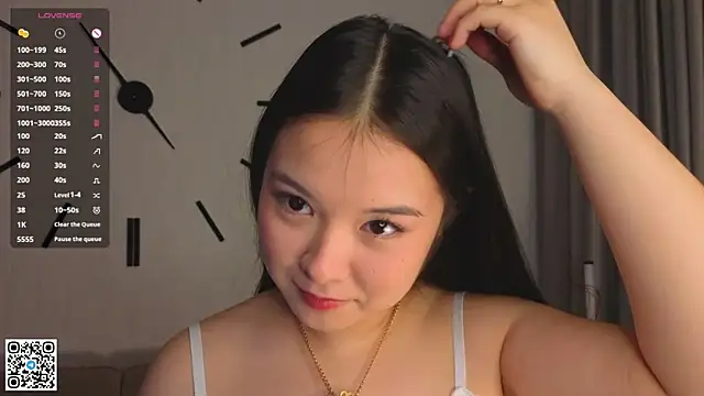 Snapshot of AlberthaEscue chatting on October 19, 4:02 am AlberthaEscue online show from October 19, 4:02 am