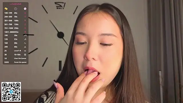 Snapshot of AlberthaEscue chatting on October 22, 4:13 am AlberthaEscue online show from October 22, 4:13 am