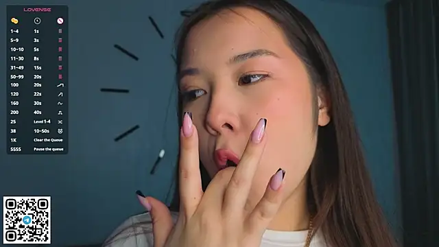 Snapshot of AlberthaEscue chatting on October 26, 4:18 am AlberthaEscue online show from October 26, 4:18 am