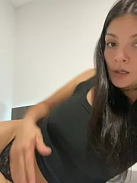 Danielaeliana online show from February 14, 4:09 am
