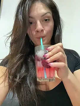 Danielaeliana online show from May 1, 4:17 am
