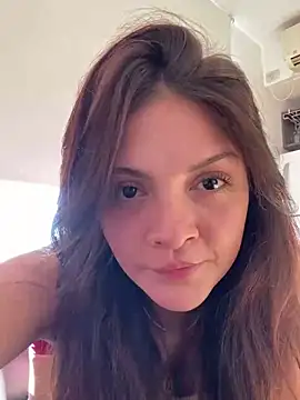 Danielaeliana online show from May 8, 6:57 pm