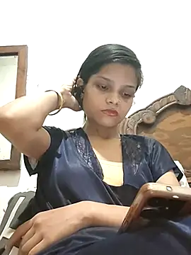 Komal0099 online show from September 11, 4:40 pm