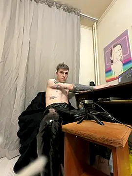 Snapshot of davesinner chatting on November 5, 7:58 pm davesinner online show from November 5, 7:58 pm