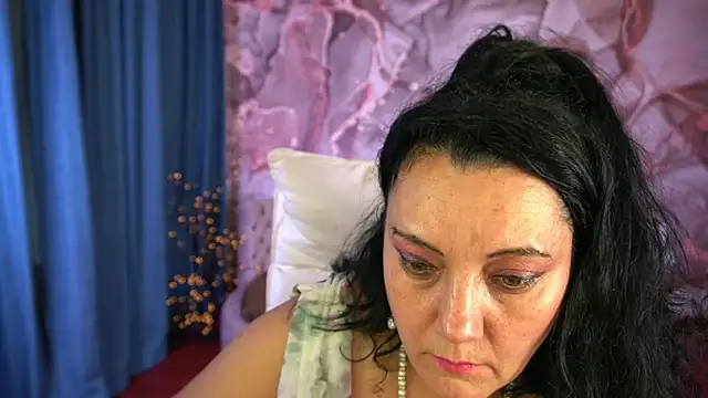 ValeryRosseee online show from September 16, 1:45 pm