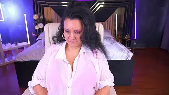 ValeryRosseee online show from October 17, 1:25 pm