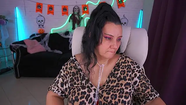 ValeryRosseee online show from October 28, 1:47 pm