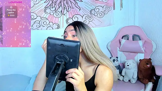 brihanna cooper online show from May 16, 2:49 pm