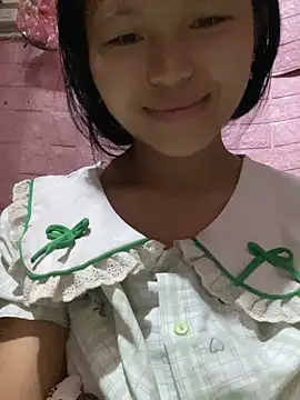 milo bae online show from May 15, 10:39 pm
