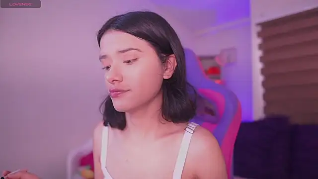 Lana Dreams  online show from October 3, 4:59 pm