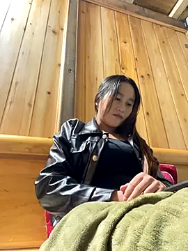 phungtiti online show from November 12, 6:25 am