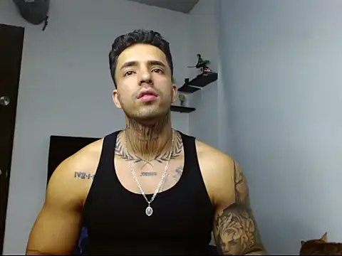 ragnar phoenix online show from February 3, 9:42 pm