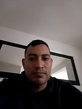 Snapshot of erick_master chatting on September 16, 2:45 am erick master online show from September 16, 2:45 am