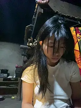 EmLy02 online show from September 25, 3:05 pm