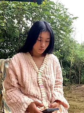 EmLy02 online show from October 26, 1:00 am