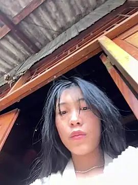 EmLy02 online show from March 18, 1:31 am