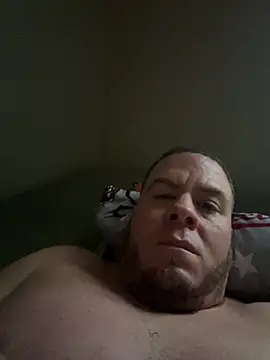 Snapshot of kev0n2389 chatting on June 20, 1:25 pm kev0n2389 online show from June 20, 1:25 pm