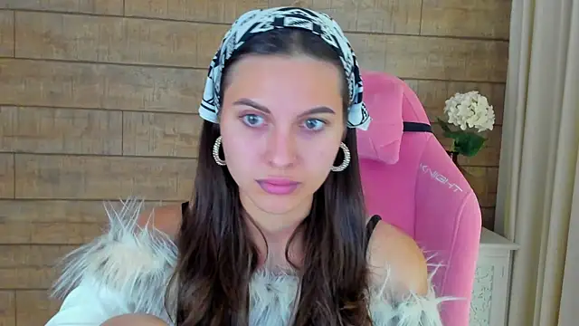 AlisaVersailles online show from October 2, 4:08 am