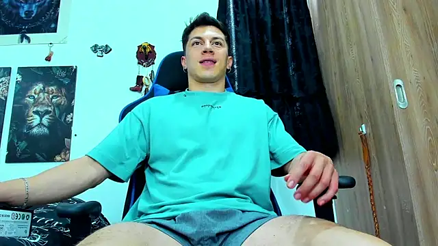 javiersexymann online show from March 20, 9:13 pm