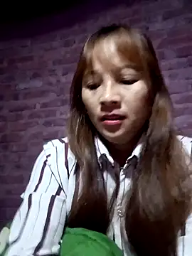 Mini3333 online show from May 3, 10:27 pm