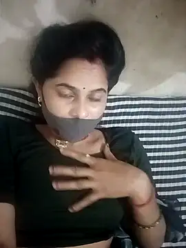 Snapshot of JULEE-740 chatting on September 20, 3:40 am JULEE-740 online show from September 20, 3:40 am