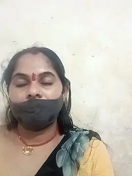 Snapshot of JULEE-740 chatting on September 26, 3:21 am JULEE-740 online show from September 26, 3:21 am