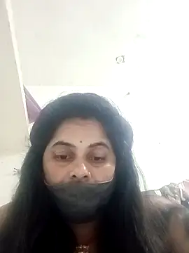 Snapshot of JULEE-740 chatting on October 5, 8:56 am JULEE-740 online show from October 5, 8:56 am