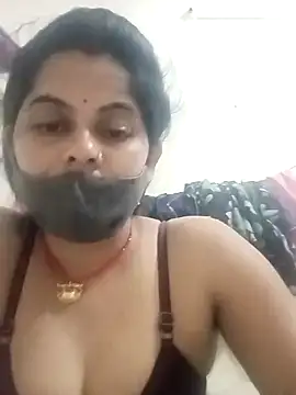 Snapshot of JULEE-740 chatting on October 8, 12:19 am JULEE-740 online show from October 8, 12:19 am