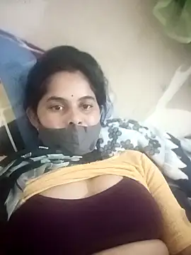 Snapshot of JULEE-740 chatting on October 14, 11:22 am JULEE-740 online show from October 14, 11:22 am