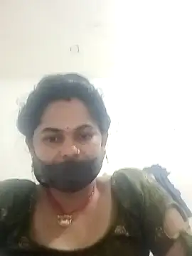 Snapshot of JULEE-740 chatting on October 23, 11:46 pm JULEE-740 online show from October 23, 11:46 pm