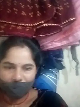 Snapshot of JULEE-740 chatting on October 28, 2:48 am JULEE-740 online show from October 28, 2:48 am