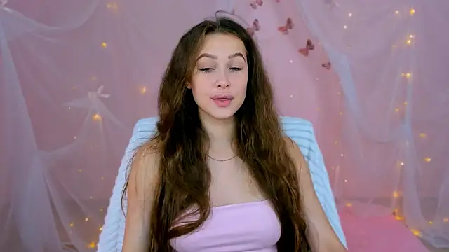 ArielSykes online show from July 25, 11:30 am