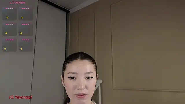 yayongg online show from September 20, 2:18 pm