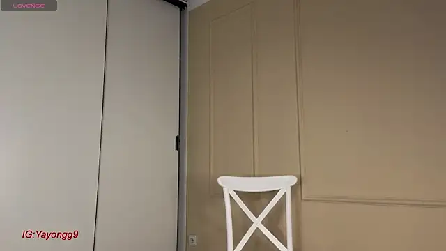 yayongg online show from September 25, 2:10 pm