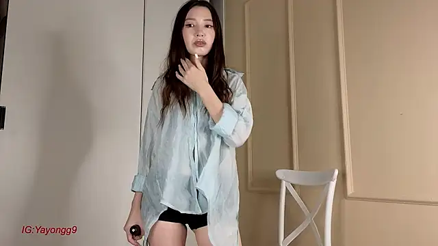 yayongg online show from September 28, 1:16 pm