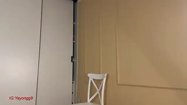 yayongg online show from October 5, 1:31 pm