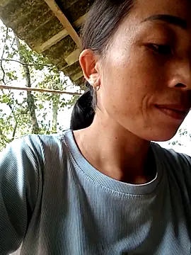 lucybaby00 online show from October 18, 3:42 am