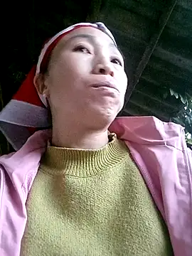 Snapshot of lucybaby00 chatting on November 14, 10:14 am lucybaby00 online show from November 14, 10:14 am